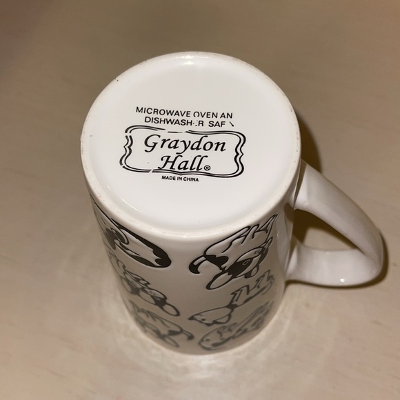 Graydon Hall Dog Mug, Black and White, Praying Dog, Kissing Dog, Playful Dog - Picture 3 of 4